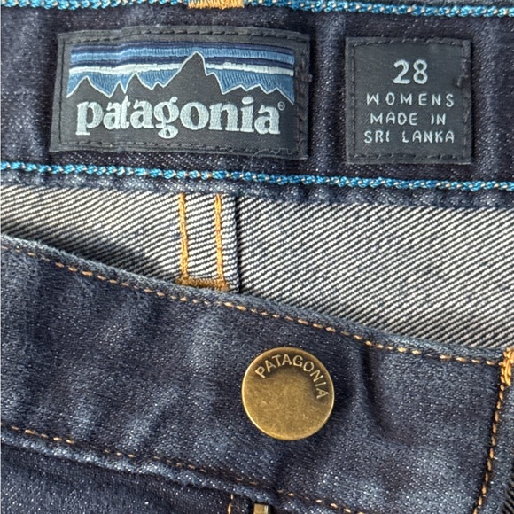 Patagonia Women’s Boyfriend Dark Blue Denim Jeans, Size 28. - Picture 4 of 11